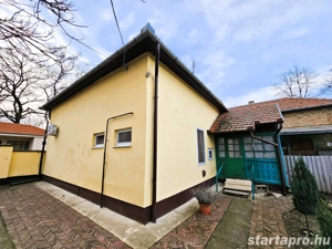 Tompa központjában 2 szobás lakás, nagy garázzsal, melléképületekkel! - kép 19