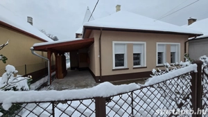 XVI. Gyönyörű, felújított, azonnal költözhető 146 nm-es, 4 szobás családi ház eladó. - kép 7