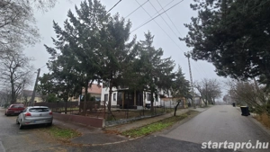 XVI. Rákosszentmihályon 3 szintes, 396 nm-es ház eladó 400 nm-es sarok telken! - kép 8