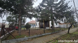 XVI. Rákosszentmihályon 3 szintes, 396 nm-es ház eladó 400 nm-es sarok telken! - kép 9