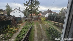 XVI. csendes részén eladó 100 nm-es, 3 szobás ikerház, 286 nm-es teleken. - kép 6