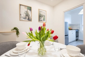 Eladó 48 nm-es, plusz 5 nm erkélyes lakás Budapest II. kerület Tárogató úton. - kép 2