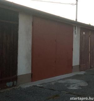    Győr szigetben 16-nm-es garázs eladó.   A radnóti garázsszövetkezetben található az olimpia utcáb