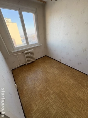 Nyíregyházán az Ungvár sétányon 1+2 szobás lakás eladó! - kép 4