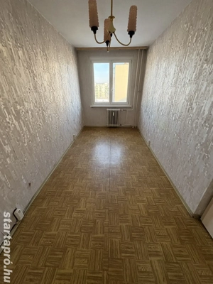 Nyíregyházán az Ungvár sétányon 1+2 szobás lakás eladó! - kép 8