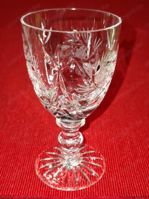 Üveg, ólomkristály, csizolt, száron gömbbel, 50-55-105 mm méretű pohár, eladó