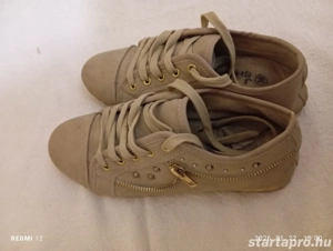 Eladó női 38-as utcai cipő jó állapotban  - kép 2