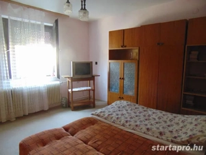 Győr Kisbácsán felújítzott családi ház eladó - kép 2