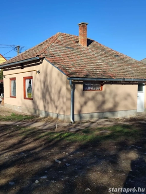 Csendes Kertes családi ház  - kép 2