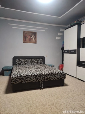 Csendes Kertes családi ház  - kép 8