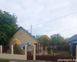 Eladó takaros ház Szabadhídvégen - kép 2
