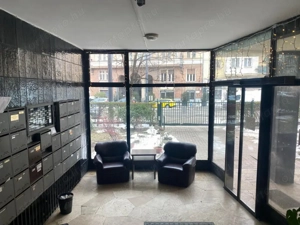 Bútorozott, erkélyes 2,5 szobás lakás kiadó a Frankel Leó utcában - kép 13