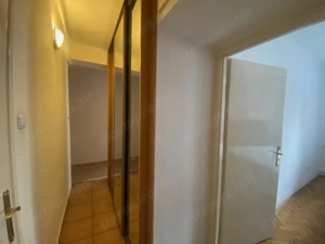 Bútorozott, erkélyes 2,5 szobás lakás kiadó a Frankel Leó utcában - kép 11