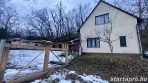 Belterületi, téglaépítésű, 2 szintes ingatlan, 1871 nm-es telken eladó! - kép 2