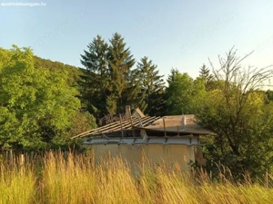 Tata-Baj szőlőhegyen kiadó présház, (téglából épült normális cserép tetővel)  - kép 4