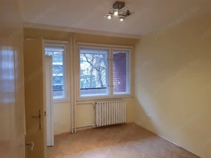 Deák térnél 2 szobás, csendes, kertre néző erkélyes lakás kiadó  - kép 2