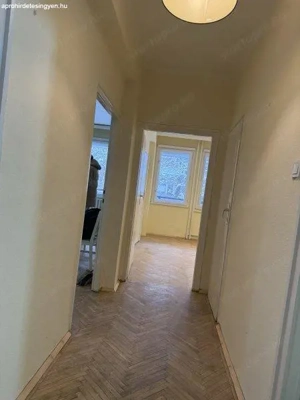 Deák térnél 2 szobás, csendes, kertre néző erkélyes lakás kiadó  - kép 3