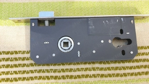 Fuaro bevéső zár eladó - kép 11