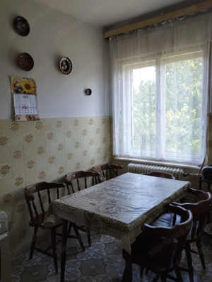 Pápa, Erzsébetváros, 2 szintes családi ház, 1051 m2 telek - kép 12