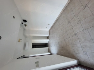 Eladó üzlethelyiség  Káposztásmegyer forgalmas részén! - kép 2