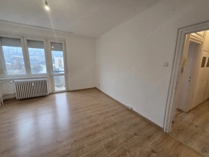 Óbudán szép 3 szobás erkélyes téglaépítésű lakás kiadó!