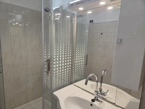 Óbudán szép 3 szobás erkélyes felújított lakás kiadó! - kép 4