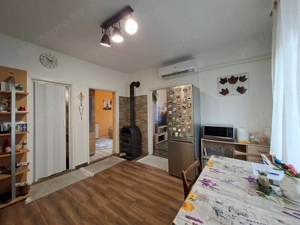 Lakitelek-Tőserdőben lakható házikó eladó. - kép 4