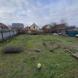 Monor Telepi részén felújított 3 háló+nappalis családi ház, tetőtér beépítési lehetőséggel - kép 14