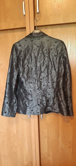 Fekete színű, selyem női zakó, 42-es méretben eladó. - kép 2