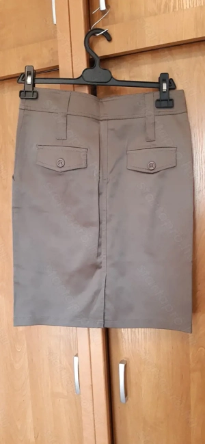 Farmer szabású, női szoknya eladó. - kép 2