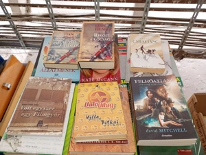 46dbos könyvcsomag eladó 46000ft óbuda darabra  darabra is ha kell  4500ft db posta - kép 3