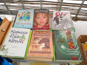 46dbos könyvcsomag eladó 46000ft óbuda darabra  darabra is ha kell  4500ft db posta - kép 2