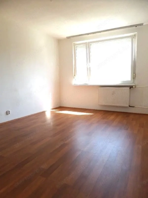 Kökinél, Mini Rezsi, Szigetelt, Egyedi Fűtés, Panel Program, 2 szobás, Felújított, Világos! - kép 2