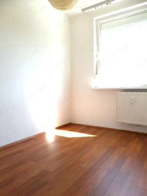 Kökinél, Mini Rezsi, Szigetelt, Egyedi Fűtés, Panel Program, 2 szobás, Felújított, Világos! - kép 10