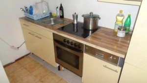 Nyíregyházán a Koszorú utcában, nappali+2 szobás családi ház eladó! - kép 2