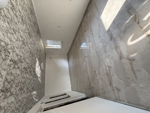 Nyíregyházán a Koszorú utcában, nappali+2 szobás családi ház eladó! - kép 8