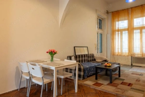 Kiadó Lakás Budapest Belvárosában! V. Deák térnél, a Károly körúton 3. emeleti, 100 nm-es. - kép 16