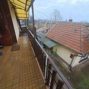 Monor kertvárosában, 3 külön lakrészre kialakított családi ház 1075 m2-es telekkel - kép 7