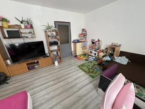 Nyíregyháza-Borbánya egyik frekventált utcájában, 4 szobás szintes családi ház eladó! - kép 9