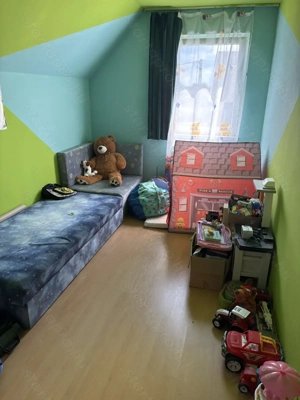 Nyíregyháza-Borbánya egyik frekventált utcájában, 4 szobás szintes családi ház eladó! - kép 10