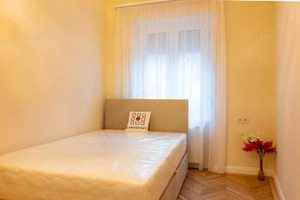 Bp., XII. Városmajor u-ban 50nm-es 1 nappali, + 2 hálós, amerikai konyhás, ERKÉLYES lakás kiadó. - kép 8