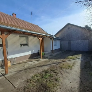  Monor kertvárosában, 1+2 fél szobás, 54 m2-es családi ház 288 m2-es telekkel - kép 3