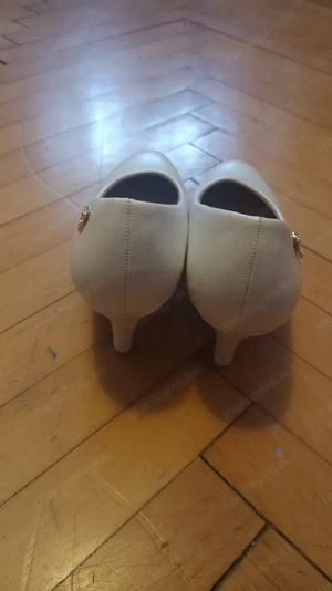 Eladó magassarku cipő  - kép 3