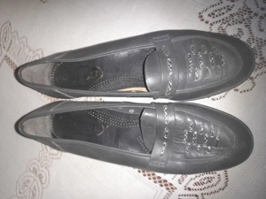 Ingyen elvihető 39-es sötétszürke női bőrcipő újszerű állapotban !!!