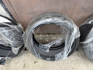 Tesla Model 3 Performance 4 db gyári új nyári gumi 235 35 R20 Pirelli Pzero PZ4 TO PNCS - kép 3