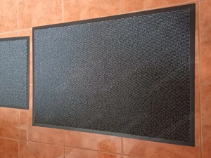 2 db. csúszásgátló lábtörlő  szőnyeg eladó, teljesen új! - kép 2