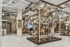 Bécsi úton kiemelten forgalmas üzlethelyiség kiadó! - kép 2