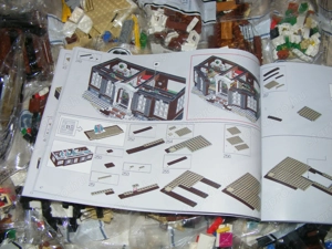 Lego komp. Ideas 21330 Home Alone Reszkessetek betörők 3955db Lepin ÚJ - kép 6