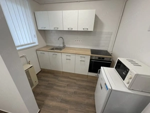 Nyíregyházán az Arany János utcában, bútorozott lakás kiadó! - kép 10