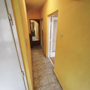 Nagykanizsán a Teleki utcában 2. em.-i 2 szobás, erkélyes lakás kiadó. - kép 14